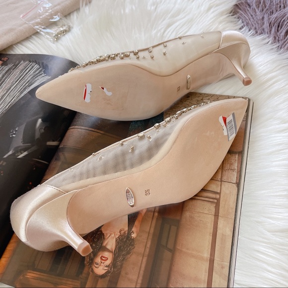 COPY - Badgley Mischka Onyx kitten heel pump - Picture 7 of 15